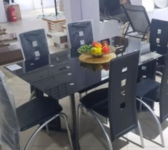 Classic dinning table and 6 chairs